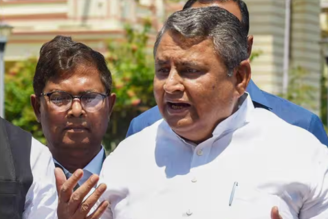 'नई सरकार के तहत मुस्लिम समुदाय को डरने की कोई ज़रूरत नहीं...' — उपमुख्यमंत्री विजय चौधरी का बड़ा बयान